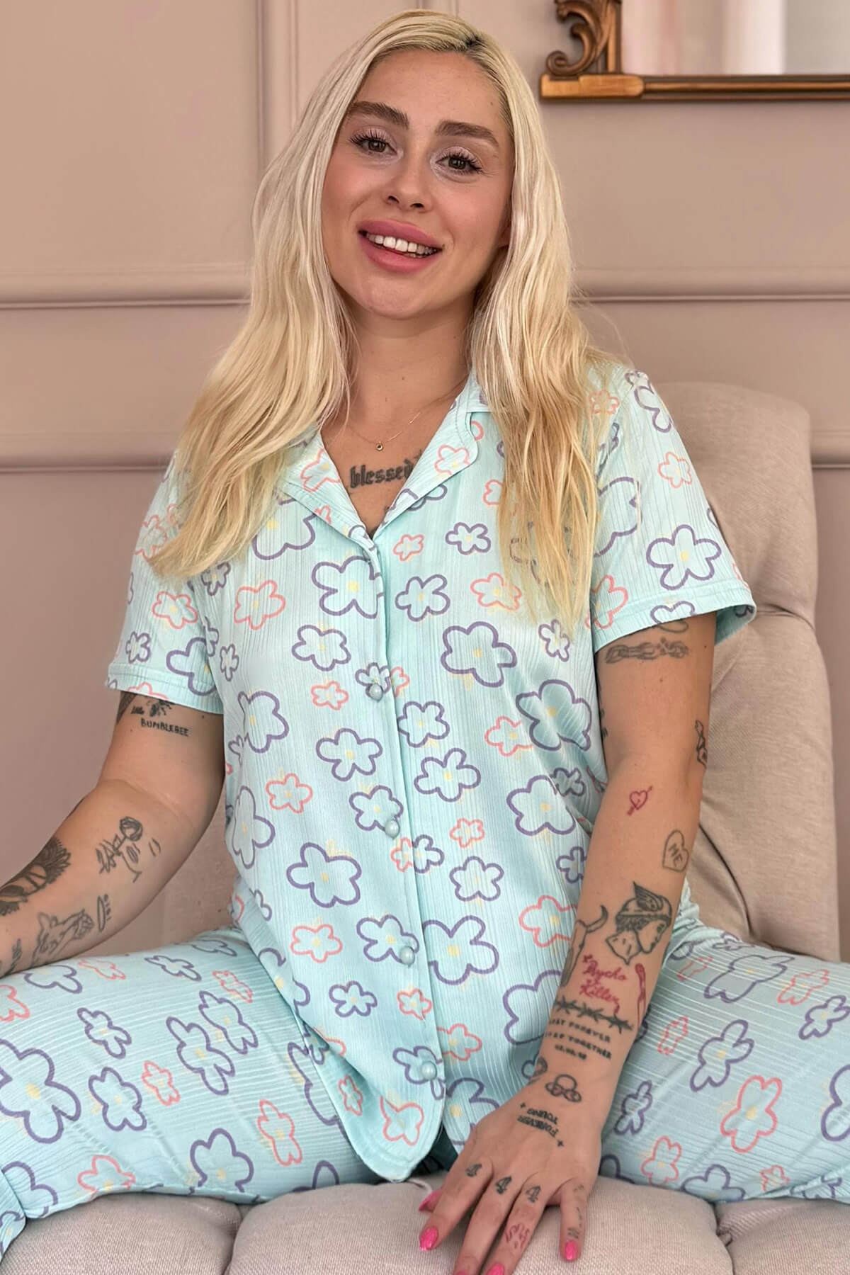 Mavi Çizgi Çiçek Desenli Örme Önden Düğmeli Kısa Kol Kadın Pijama Takımı