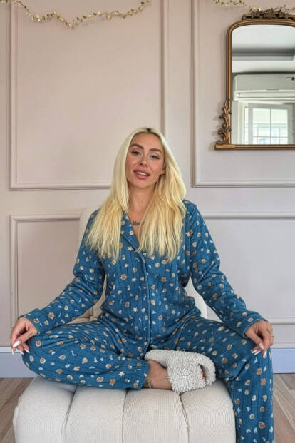 Mavi Cookie Desenli Önden Düğmeli Peluş Polar Pijama Takımı - Pijamaevi (1)