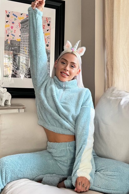 Mavi Fermuar Detaylı Crop Tam Peluş Pijama Takımı - Pijamaevi