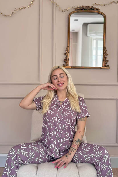 Mor Zeytin Dalı Desenli Örme Önden Düğmeli Kısa Kol Kadın Pijama - Pijamaevi (1)