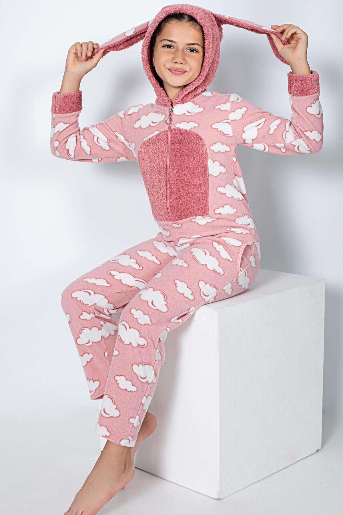 Pembe Bulut Desenli Kız Çocuk Polar Peluş Tulum Pijama