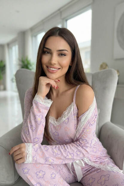 Pembe Çizgi Çiçek Desenli Sabahlıklı Pegasus Pijama Takımı - Pijamaevi (1)
