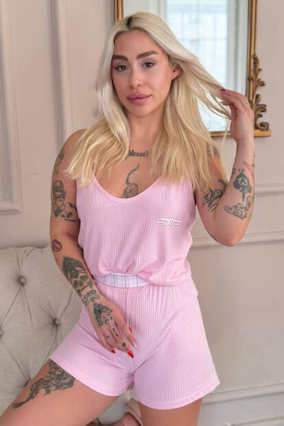 Pembe Douce Dream Desenli Örme Ip Askı Şortlu Kadın Pijama Takımı - Pijamaevi