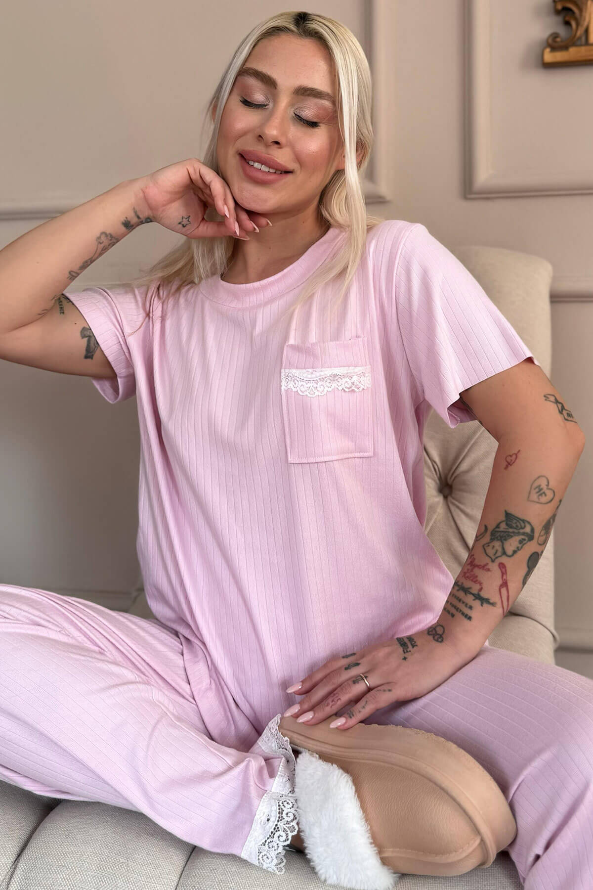 Pembe Dublin Kısa Kollu Dantelli Kadın Pijama Takımı