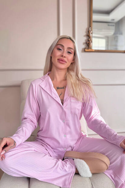 Pembe Dublin Önden Düğmeli Uzun Kollu Kadın Pijama Takımı - Pijamaevi (1)