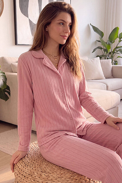 Pembe Düz Önden Düğmeli Peluş Polar Pijama Takımı - Pijamaevi