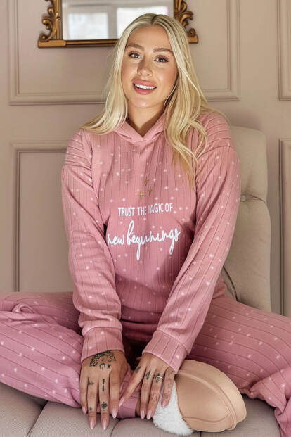 Pembe Magic Desenli Kapşonlu Peluş Polar Pijama Takımı - Pijamaevi