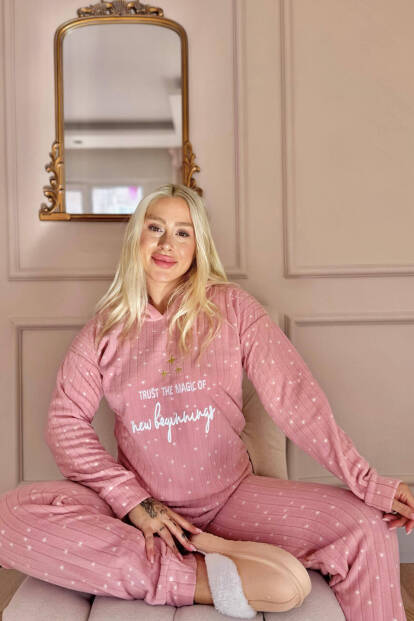 Pembe Magic Desenli Kapşonlu Peluş Polar Pijama Takımı - Pijamaevi (1)