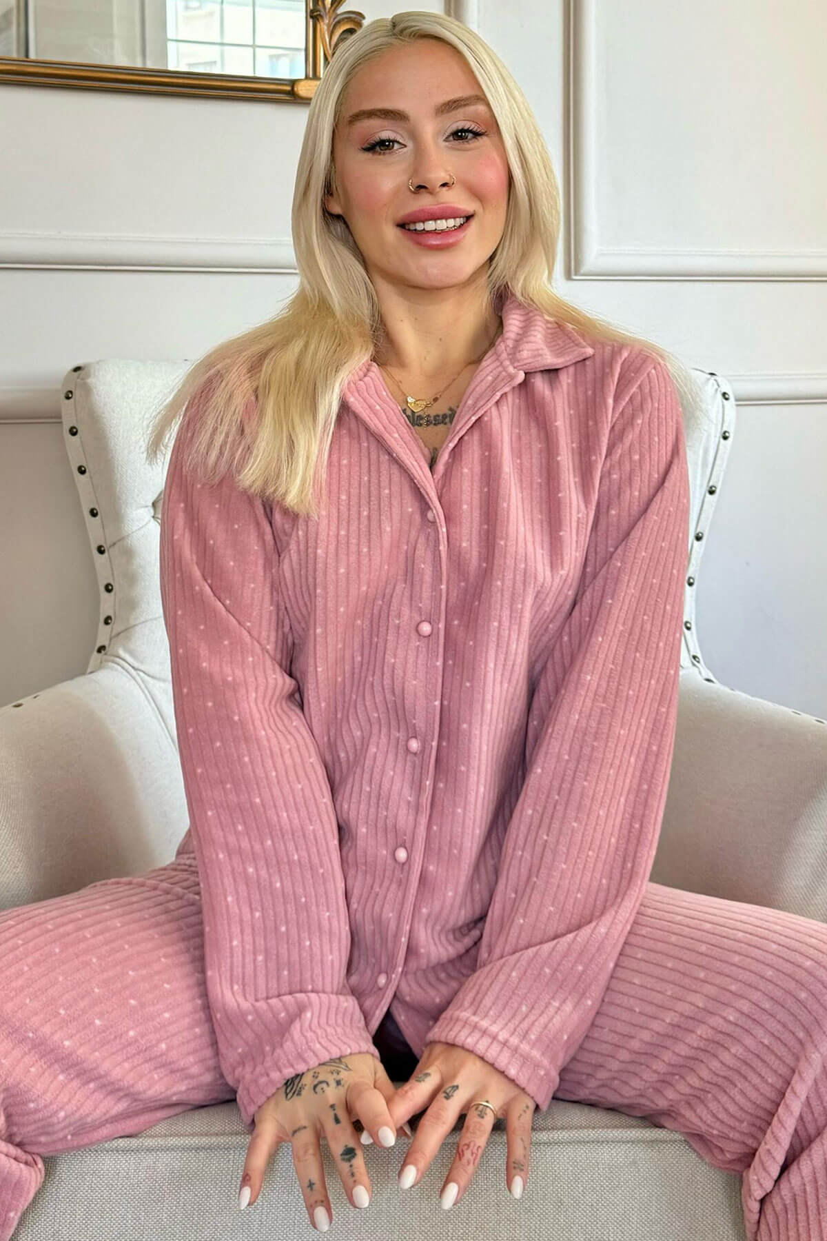 Pembe Punt Desenli Önden Düğmeli Peluş Polar Pijama Takımı