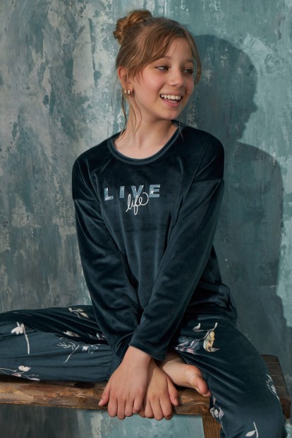 Petrol Life Desenli Exclusive Kadife Kız Çocuk Pijama Takımı  - Pijamaevi