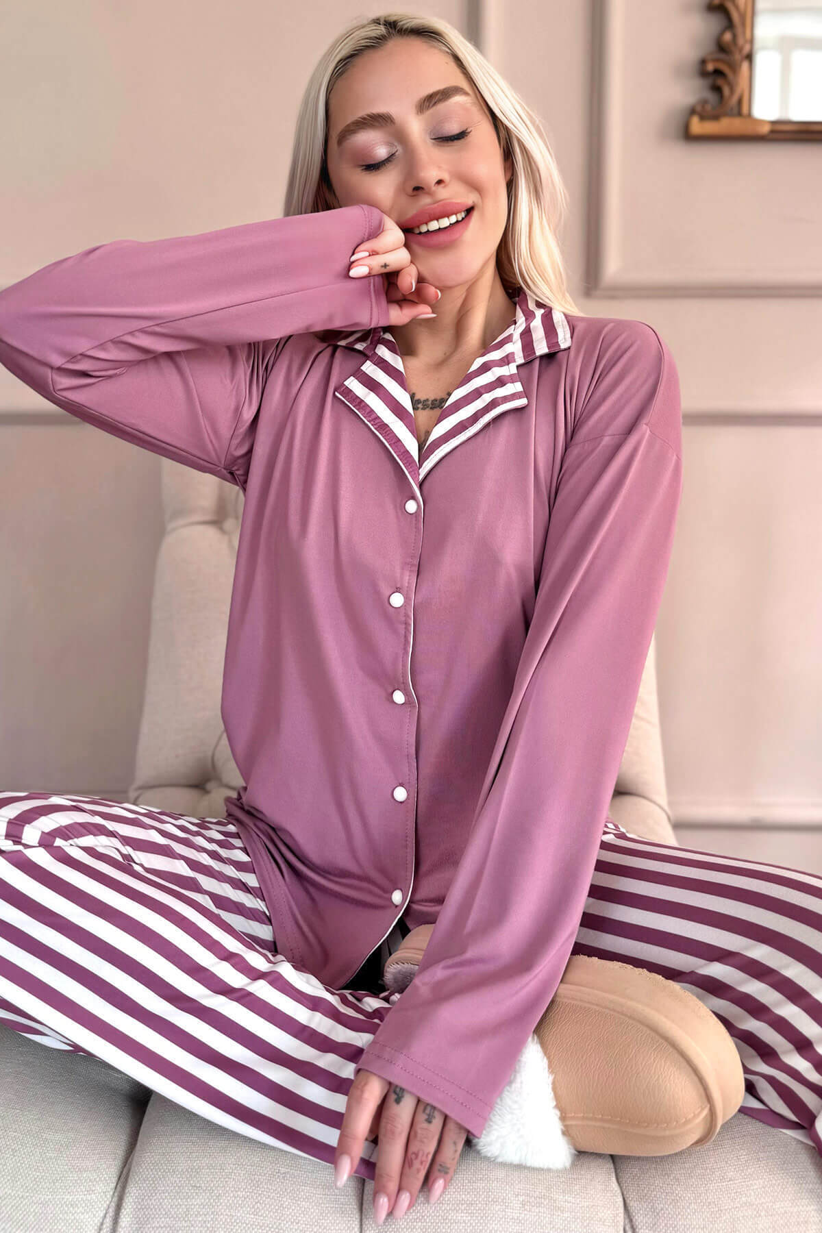 Pudra Çizgi Desenli Bambu Önden Düğmeli Uzun Kol Kadın Pijama Takımı