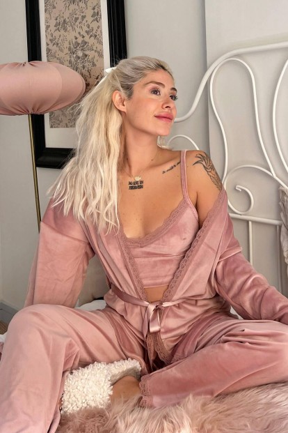 Pudra Crop Exclusive Kadife Sabahlıklı Kadın Pijama Takımı  - Pijamaevi (1)