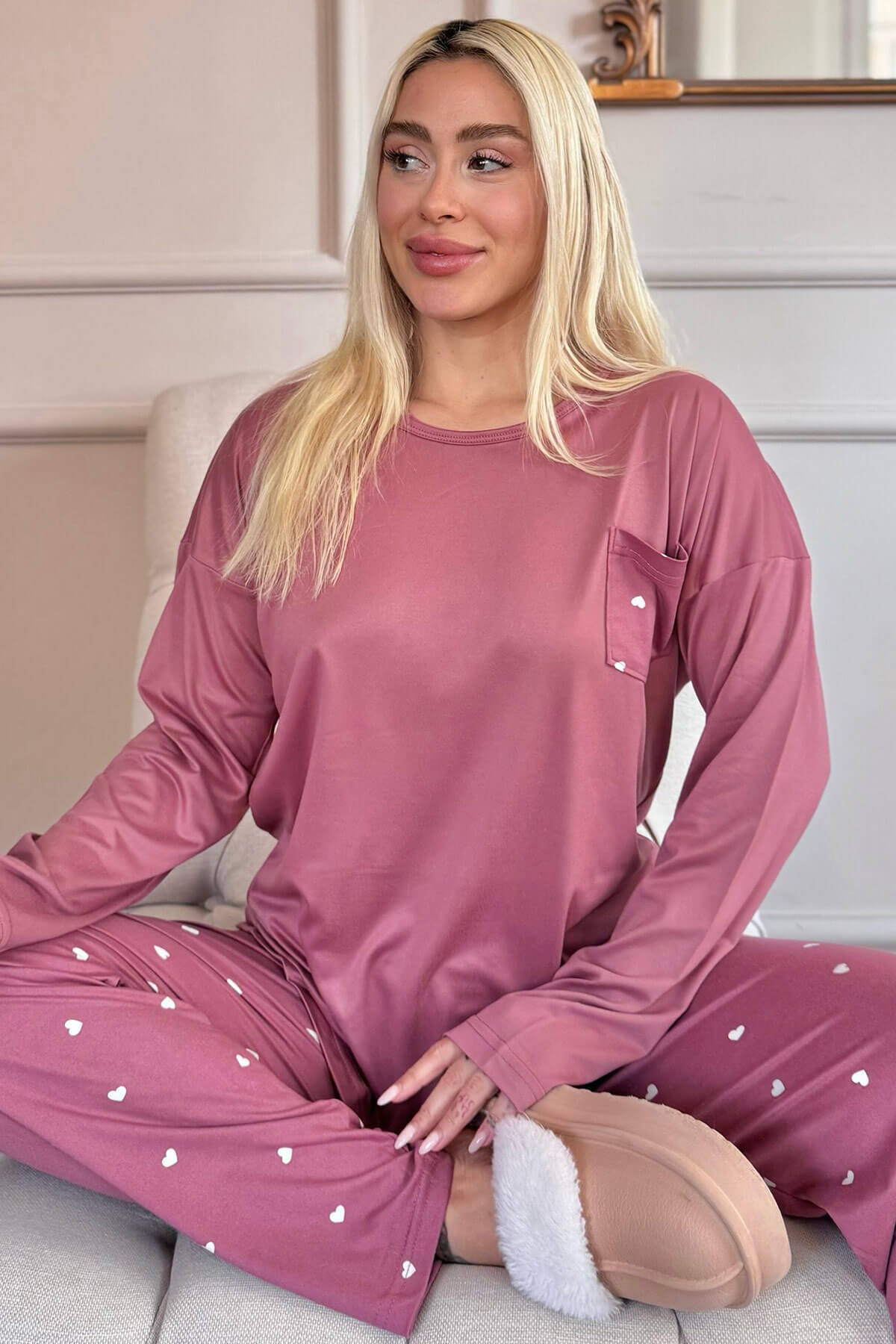 Pudra Kalp Desenli Bambu Uzun Kol Kadın Pijama Takımı