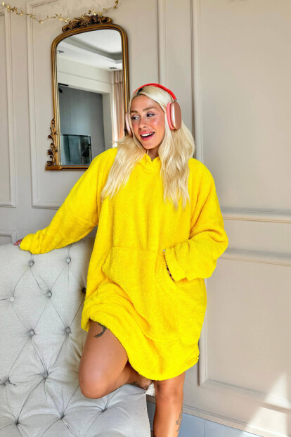 Sarı Kapşonlu Tam Peluş Oversize Sweat Panço Pijama - Pijamaevi (1)