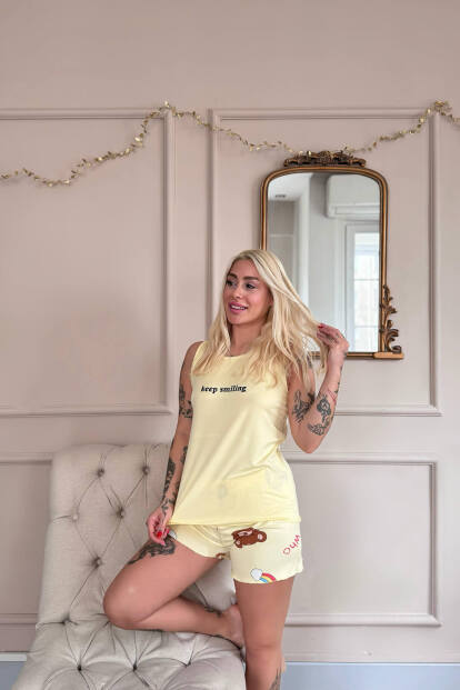 Sarı Keep Smiling Desenli Bambu Sıfır Kol Şortlu Kadın Pijama Takımı - Pijamaevi (1)
