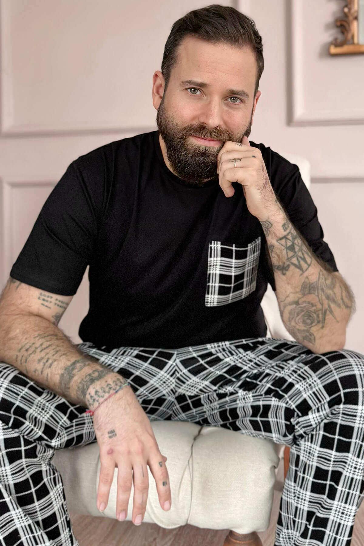 Siyah Beyaz Ekose Desen Cep Detaylı Kısa Kol Erkek Pijama Takımı