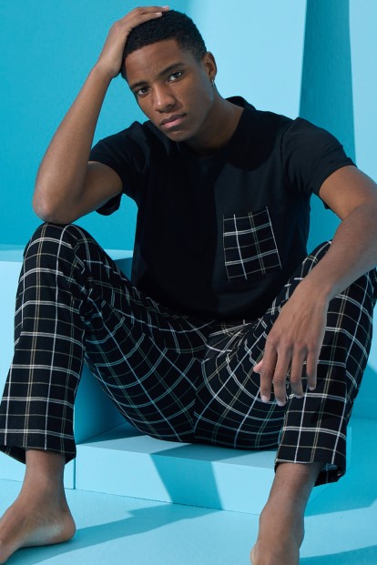 Siyah Double Çizgi Ekose Desenli Kısa Kollu Erkek Pijama Takımı - Pijamaevi