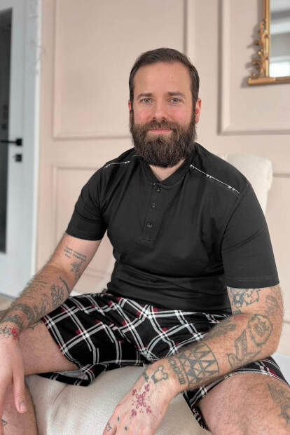 Siyah Ekose Line Edge Detaylı Şortlu Kısa Kollu Erkek Pijama Takımı - Pijamaevi (1)