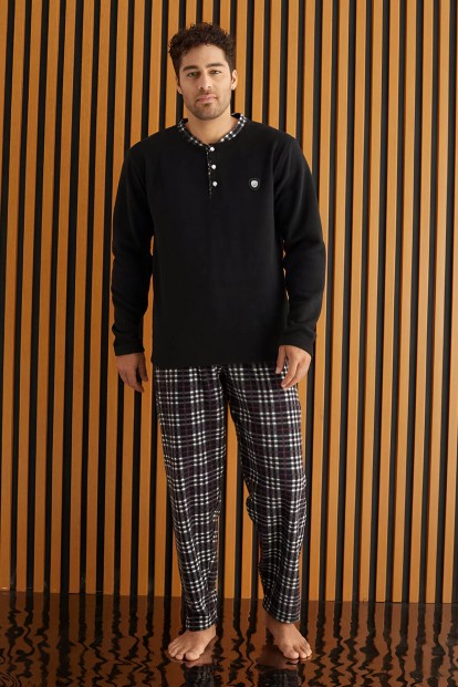 Siyah Kırmızı Ekose Desenli Polar Erkek Pijama Takımı - Pijamaevi (1)