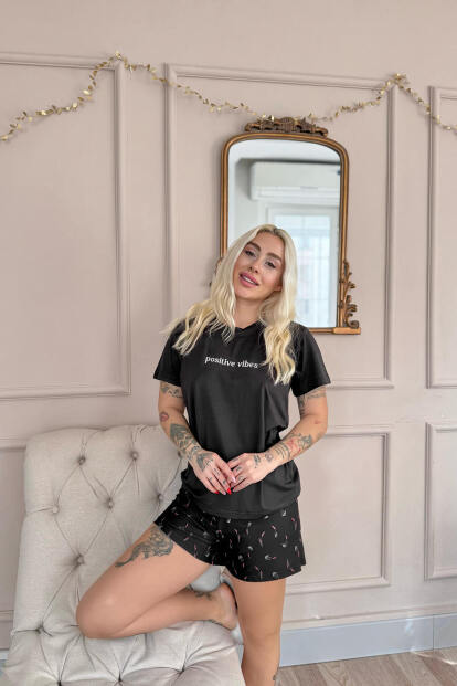 Siyah Positive Vibes Desenli Kısa Kollu Şortlu Örme Kadın Pijama Takımı - Pijamaevi (1)