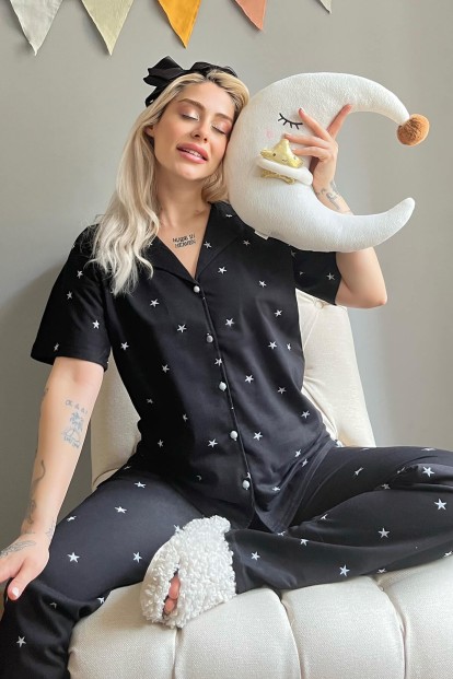 Siyah Yıldız Desenli Pamuk Önden Düğmeli Kadın Pijama Takımı - Pijamaevi