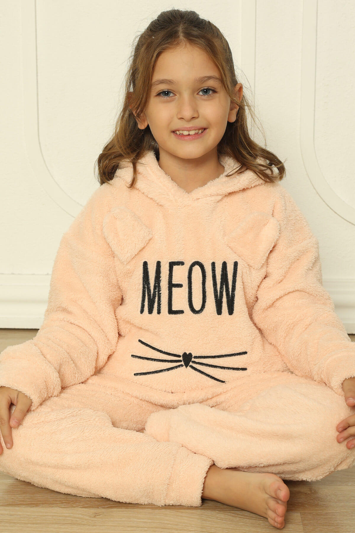 Somon Meow Desenli Tam Peluş Kız Çocuk Pijama Takımı