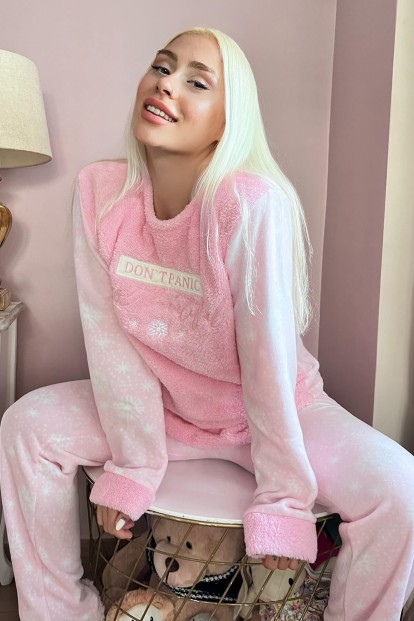 Toz Pembe Dont Panic Desenli Kadın Peluş Pijama Takımı - Pijamaevi