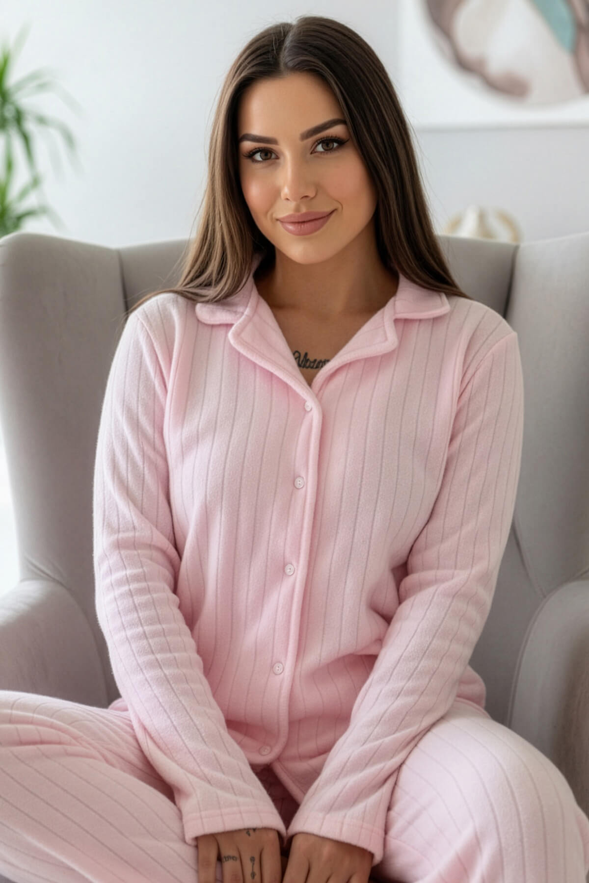 Toz Pembe Dotted Desenli Önden Düğmeli Peluş Polar Pijama Takımı