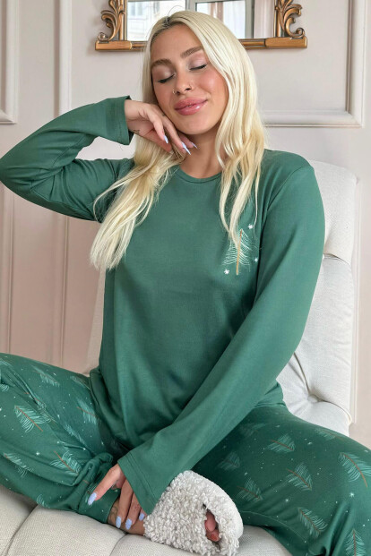 Yeşil Çam Desenli Termal Kadın Pijama Takımı - Pijamaevi