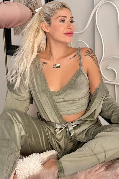Yeşil Crop Exclusive Kadife Sabahlıklı Kadın Pijama Takımı  - Pijamaevi