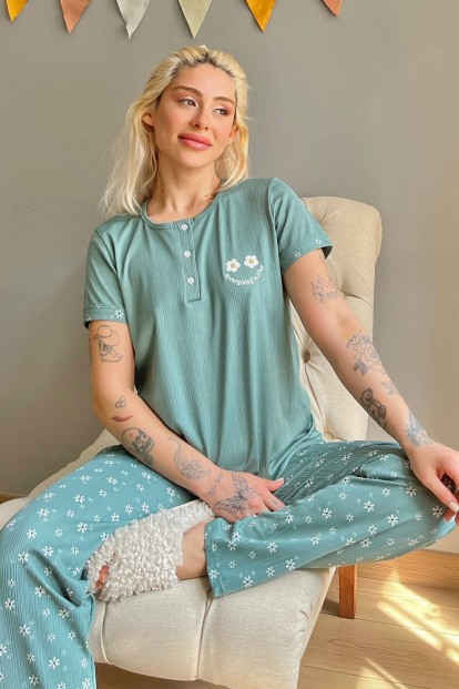 Yeşil Fine Nakışlı Kısa Kollu Örme Kadın Pijama Takımı - Pijamaevi