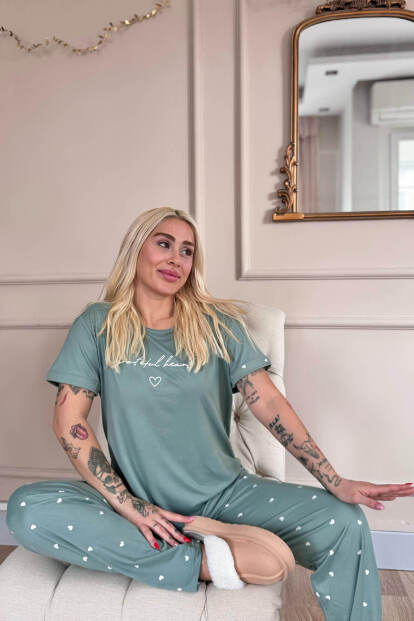 Yeşil Grateful Heart Desenli Bambu Kısa Kol Kadın Pijama Takımı - Pijamaevi (1)